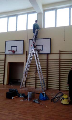 projekt i montaż systemu nagłośnienia I Liceum w Łasku 